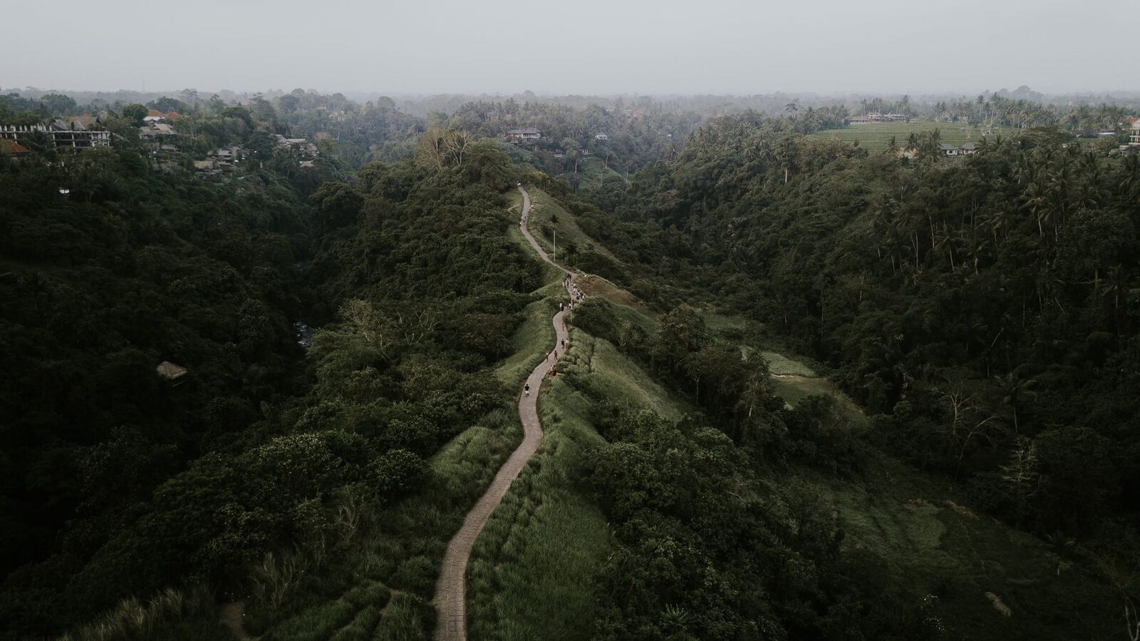 The narrow walkway along the ridge top, viewed from above.