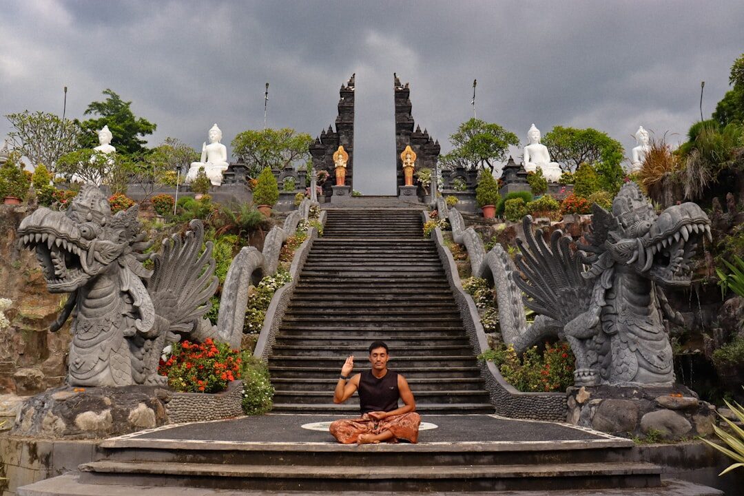 A quiet moment on the dragon stairs — the upper reaches stay cool, green and largely empty.