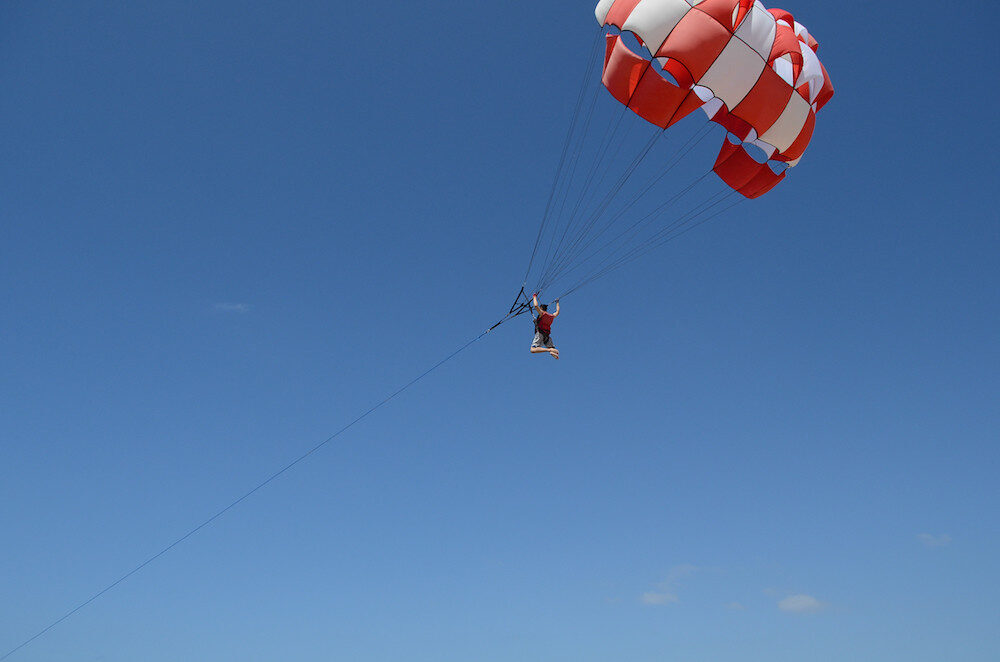 Another canopy up over the bay on a clear morning.