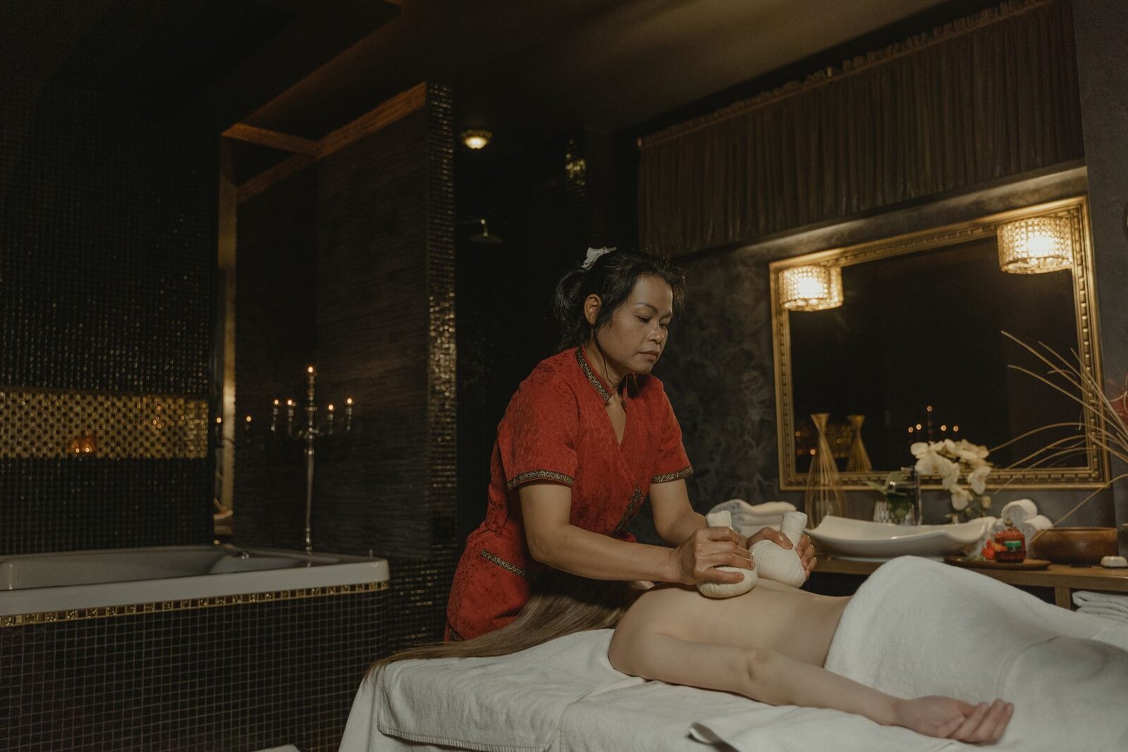 A proper Balinese massage in a real spa — posted prices, a professional therapist, nothing to read into. This is the overwhelming majority of them.