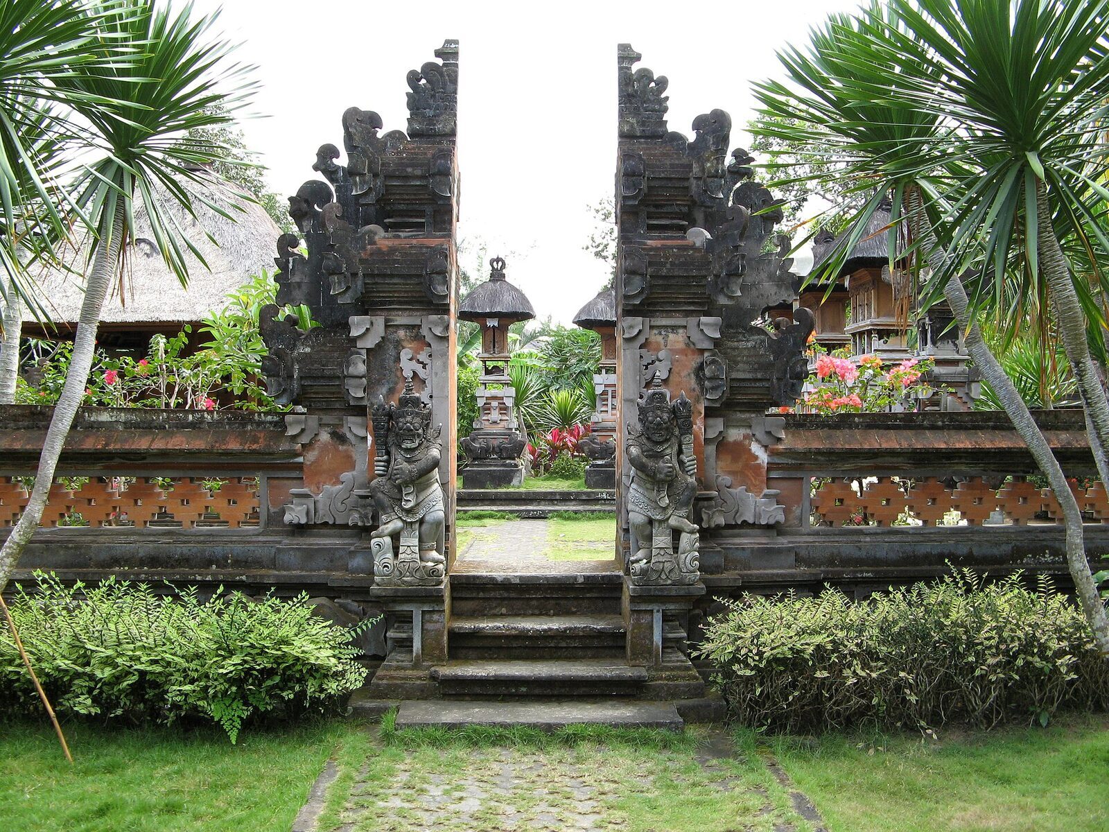 Looking through a candi bentar to the temple compound behind it.