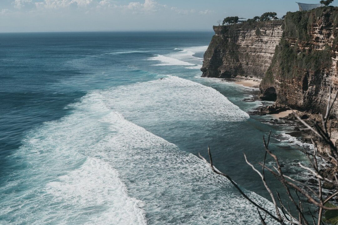 Aerial cliffs and whitewater — most of the good beaches here are down (and back up) a lot of stairs.
