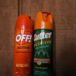 Picaridin / DEET mosquito repellent